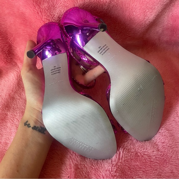 NWOT Guess by Marciano Pink Bow Stiletto Heels - Picture 2 of 9